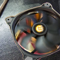 Ventliator (Flippergehäuse) eingelassen / Fan mounted flat in Cabinet case